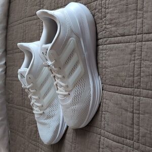Adidas Women's 8 Ultrabounce